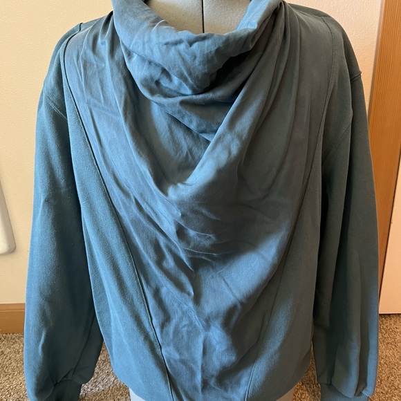 Zara Women’s Draped Neck Oversized Sweatshirt - Picture 3 of 7